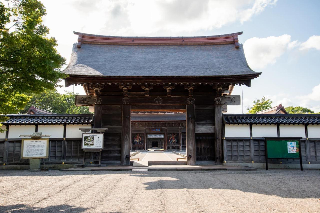 טקאוקה Kadokyu Ryokan מראה חיצוני תמונה